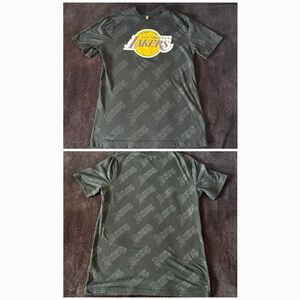 Los Angeles Lakers x NBA NWOT all over print black tee size mens small